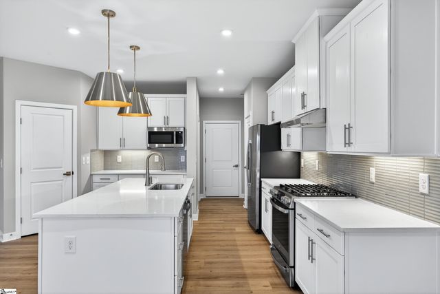 1009 Horse Whisper Run, Landrum, SC 29356