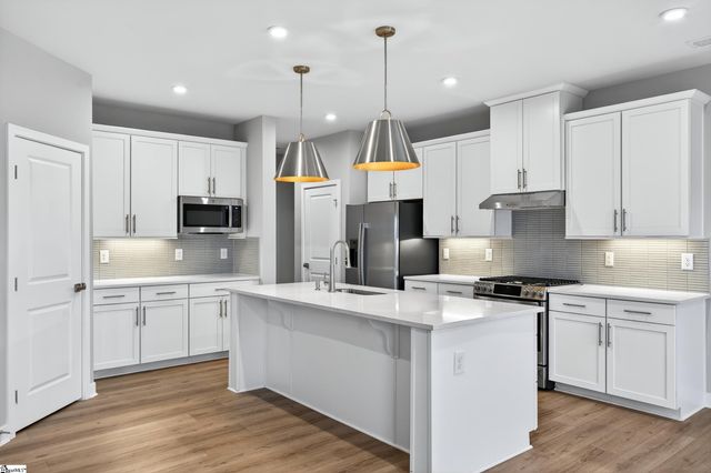 1009 Horse Whisper Run, Landrum, SC 29356