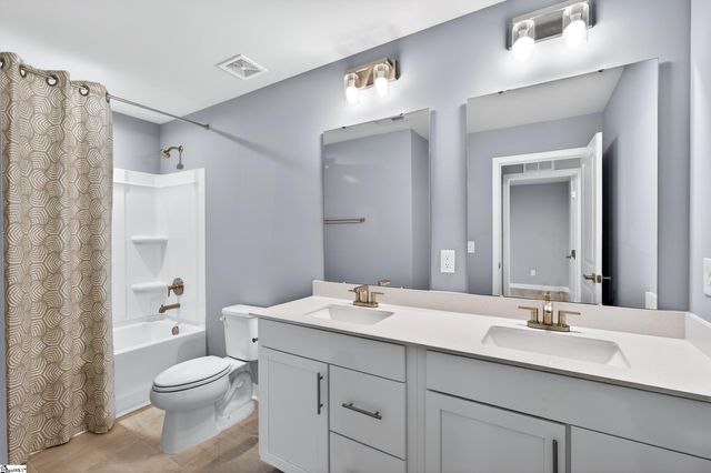 1009 Horse Whisper Run, Landrum, SC 29356