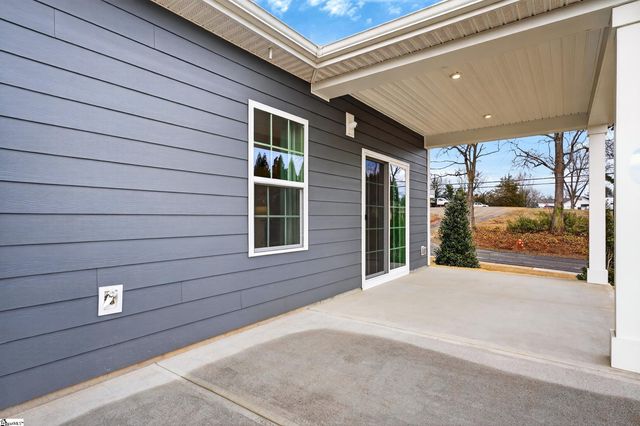 1009 Horse Whisper Run, Landrum, SC 29356