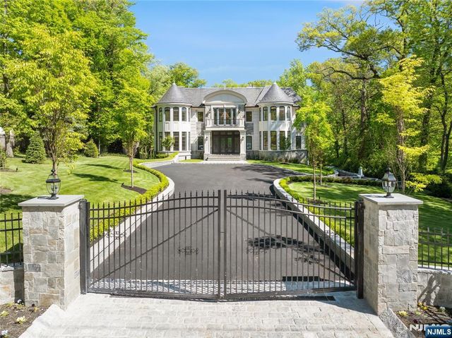 80 Church Street, Alpine, NJ 07620