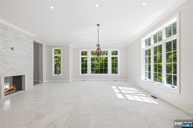 80 Church Street, Alpine, NJ 07620
