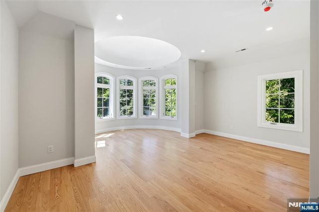 80 Church Street, Alpine, NJ 07620