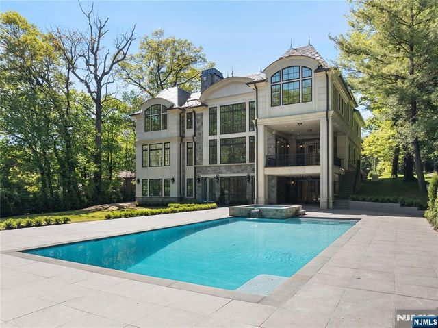 80 Church Street, Alpine, NJ 07620