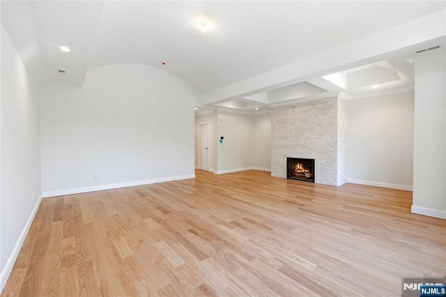 80 Church Street, Alpine, NJ 07620