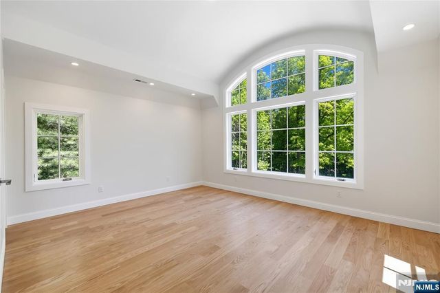 80 Church Street, Alpine, NJ 07620