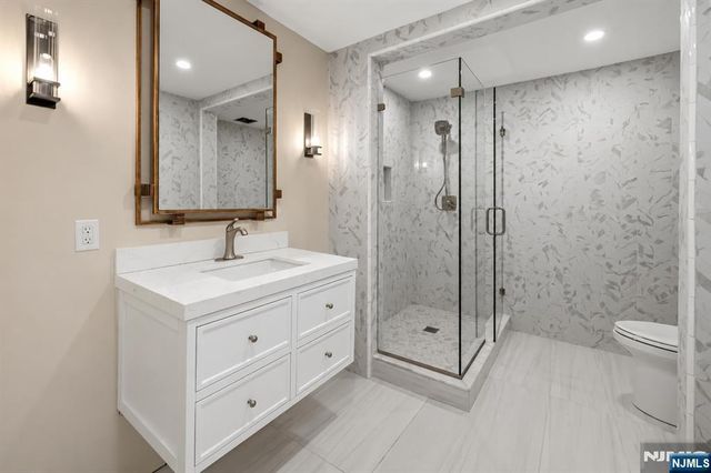 80 Church Street, Alpine, NJ 07620