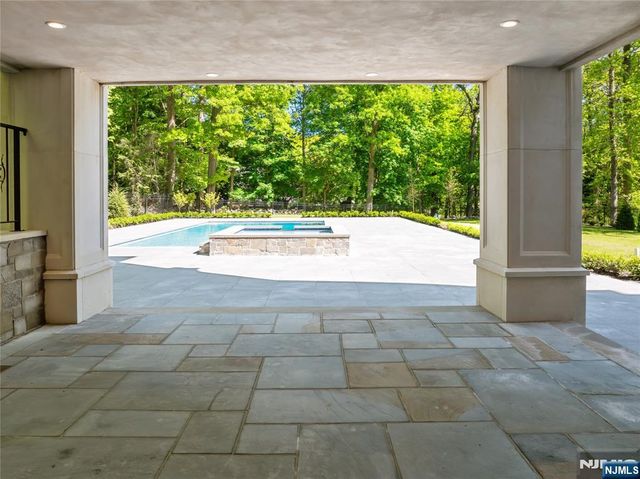 80 Church Street, Alpine, NJ 07620