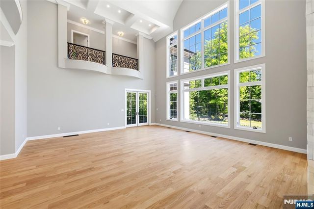 80 Church Street, Alpine, NJ 07620