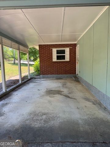 201 Davis Drive, Centerville, GA 31028