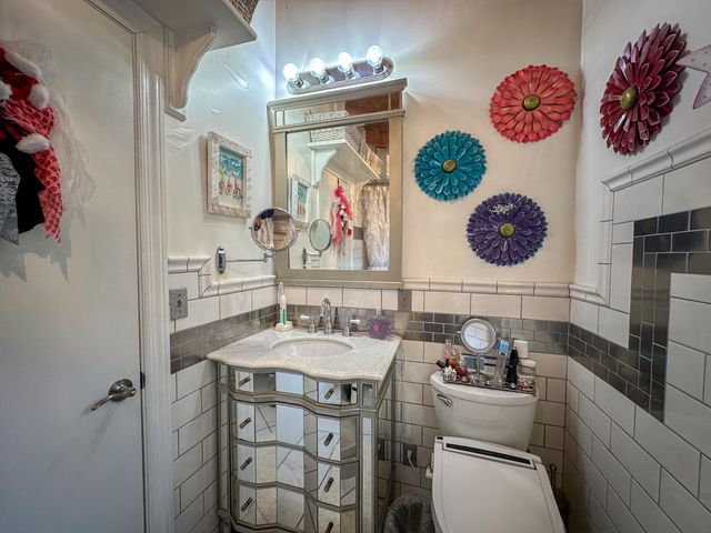 766 Old Flat Lick School Road, Flat Lick, KY 40935