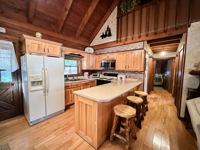 766 Old Flat Lick School Road, Flat Lick, KY 40935