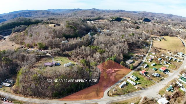 766 Old Flat Lick School Road, Flat Lick, KY 40935