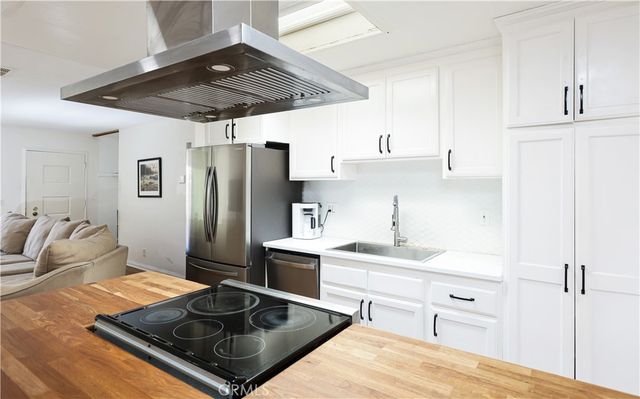 23496 Los Adornos, Aliso Viejo, CA 92656