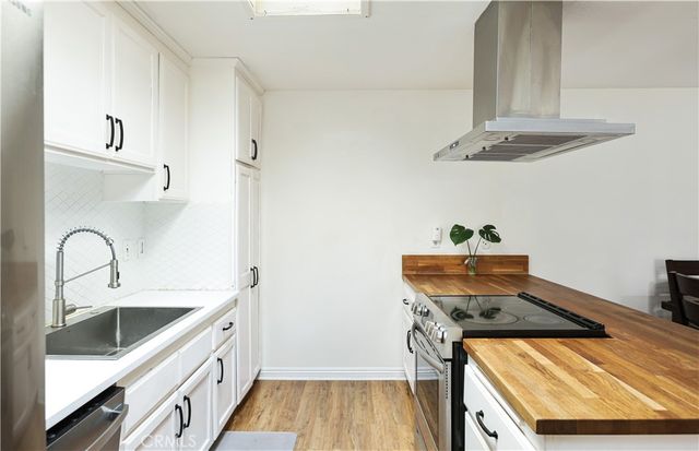 23496 Los Adornos, Aliso Viejo, CA 92656
