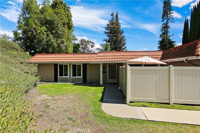 23496 Los Adornos, Aliso Viejo, CA 92656