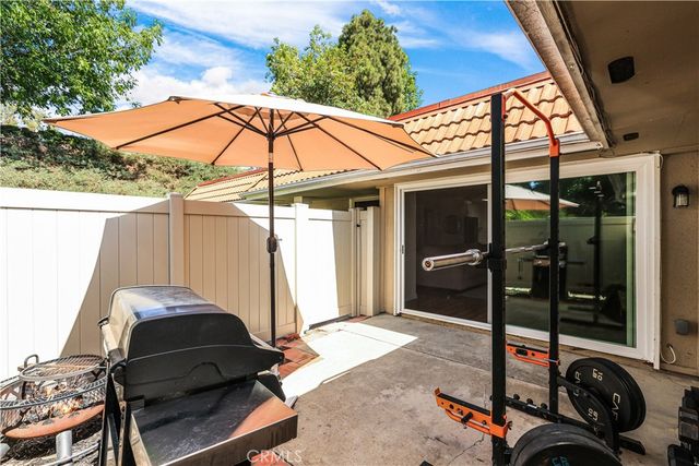 23496 Los Adornos, Aliso Viejo, CA 92656