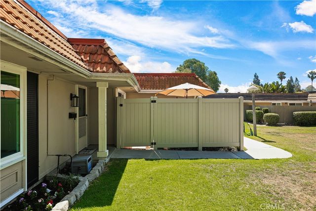 23496 Los Adornos, Aliso Viejo, CA 92656