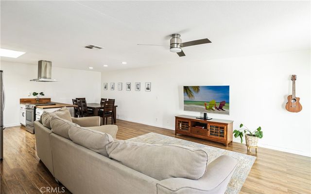 23496 Los Adornos, Aliso Viejo, CA 92656