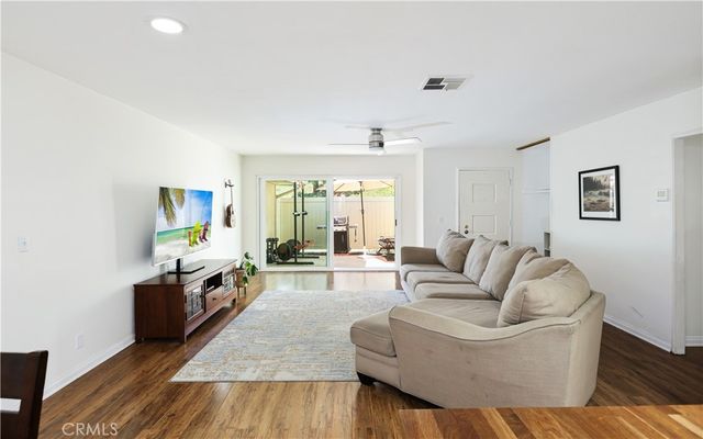 23496 Los Adornos, Aliso Viejo, CA 92656