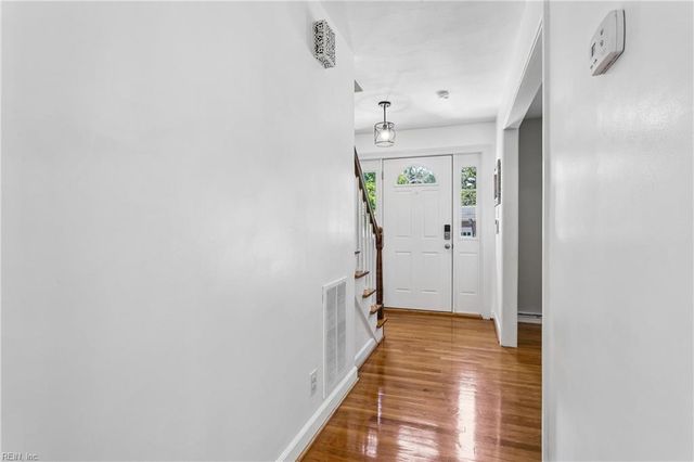 3409 Freemason DR, Portsmouth, VA 23703