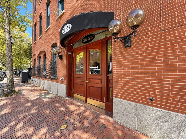 30 East Concord St 21, Boston, MA 02118