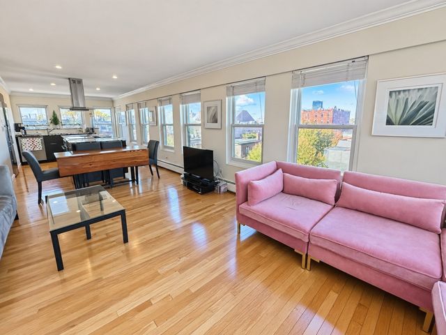 30 East Concord St 21, Boston, MA 02118
