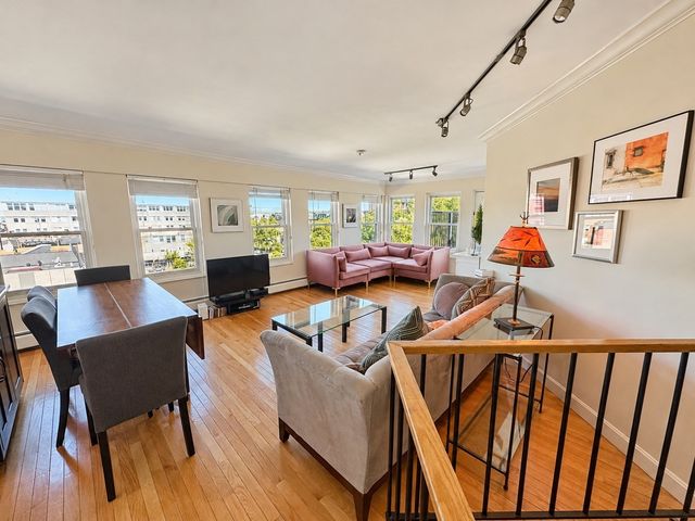 30 East Concord St 21, Boston, MA 02118