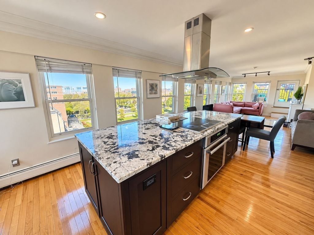 30 East Concord St 21, Boston, MA 02118