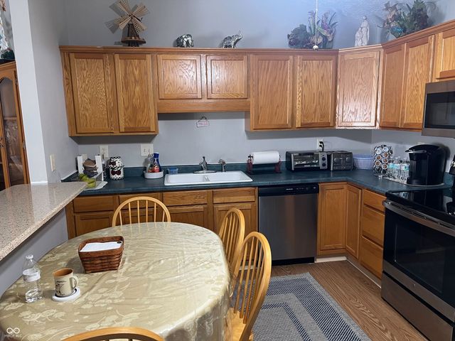 3821 Gray Pond Court, Indianapolis, IN 46237