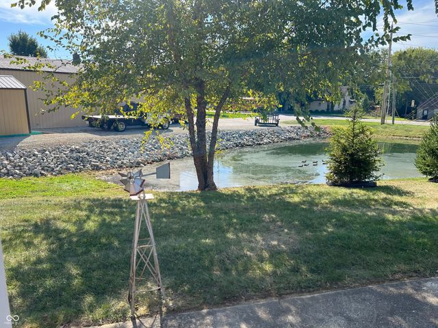 3821 Gray Pond Court, Indianapolis, IN 46237