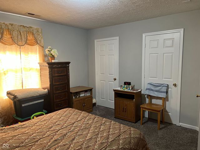 3821 Gray Pond Court, Indianapolis, IN 46237