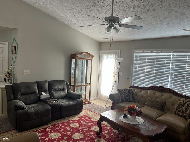 3821 Gray Pond Court, Indianapolis, IN 46237