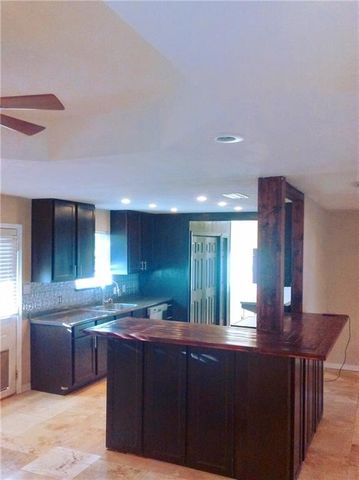 1111 N Houston Street, Royse City, TX 75189