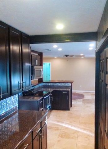 1111 N Houston Street, Royse City, TX 75189