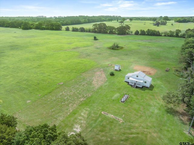 1083 VZ County Road 1319, Grand Saline, TX 75140