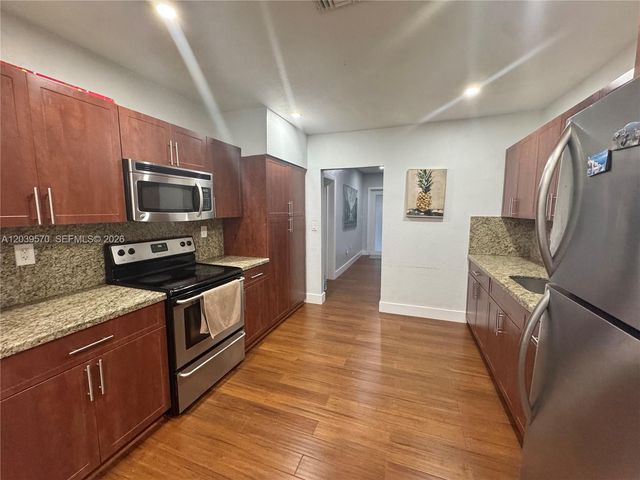 3010 N 73rd Ave, Hollywood, FL 33024