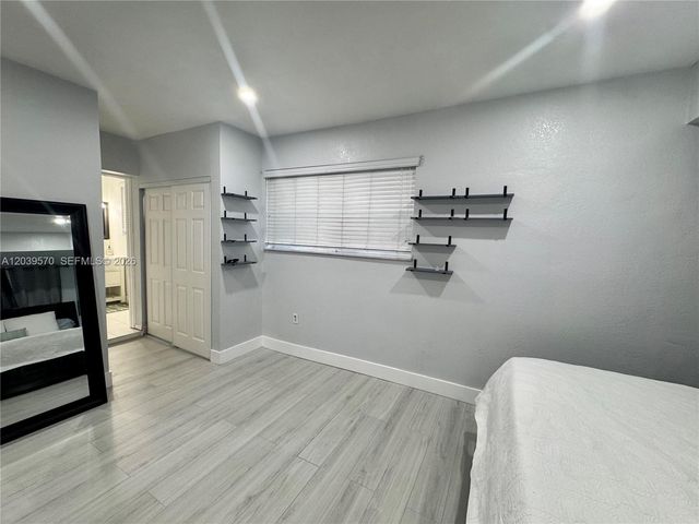 3010 N 73rd Ave, Hollywood, FL 33024