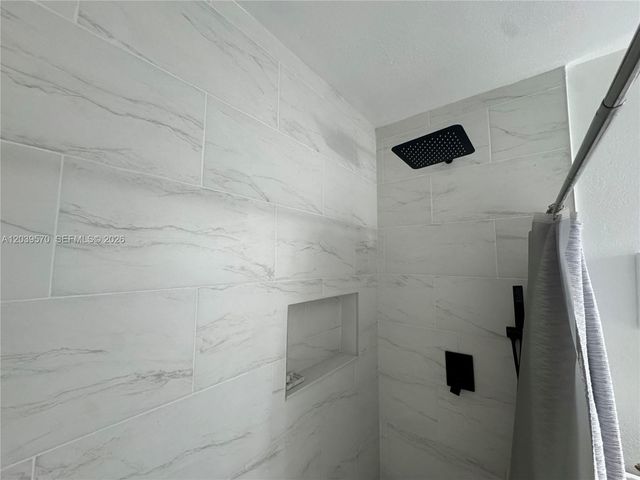 3010 N 73rd Ave, Hollywood, FL 33024