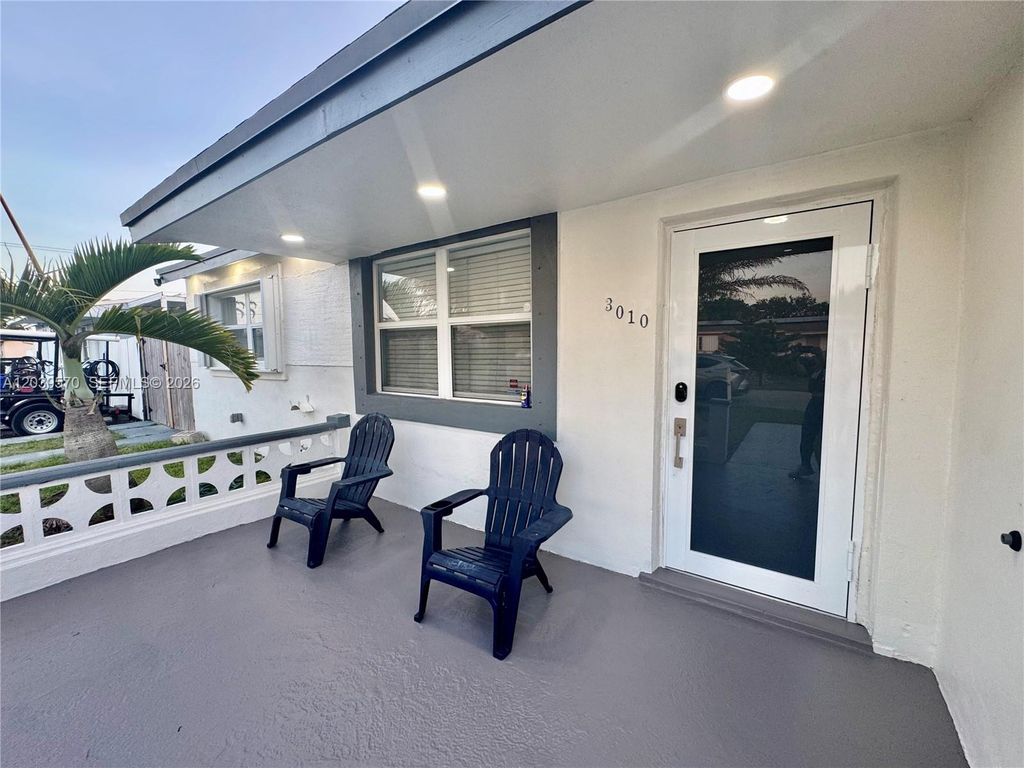 3010 N 73rd Ave, Hollywood, FL 33024