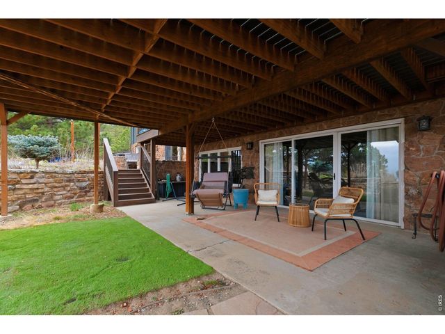 15757 Mossrock Ct, Longmont, CO 80503