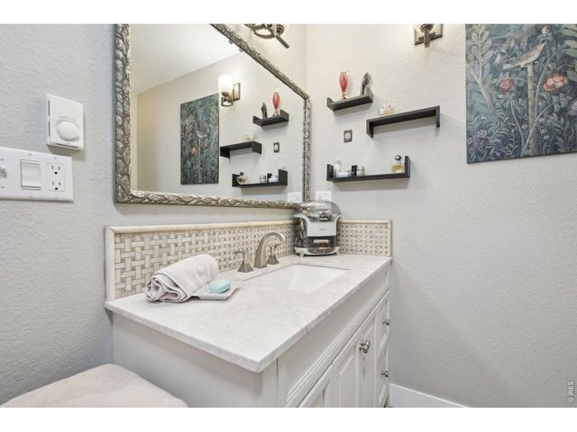 15757 Mossrock Ct, Longmont, CO 80503