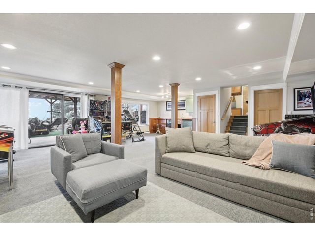 15757 Mossrock Ct, Longmont, CO 80503