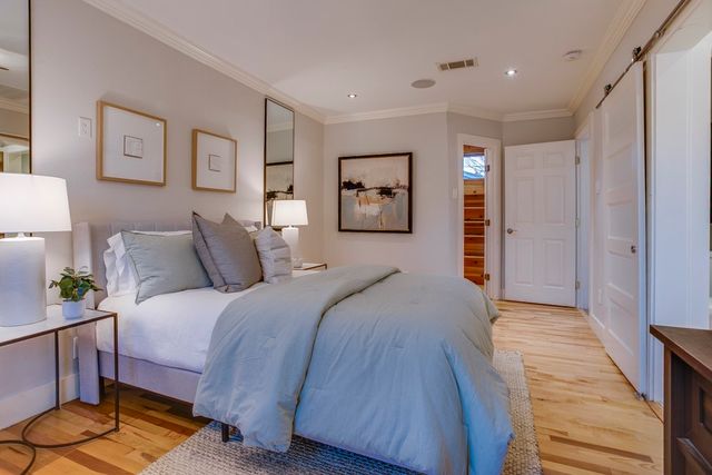 2415 Sunset Avenue, Dallas, TX 75211