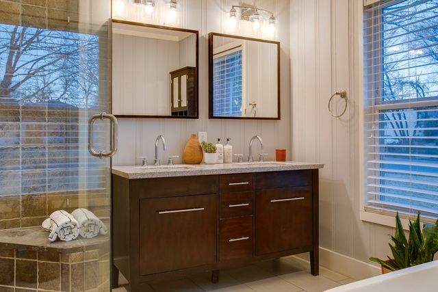 2415 Sunset Avenue, Dallas, TX 75211