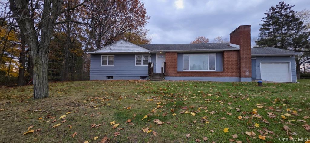 2075 State Route 208 Road, Montgomery, NY 12549 — exterior