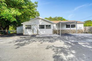 5627 NW 9th Ave, Miami, FL 33127