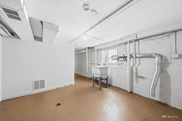 9648 S Eggleston Avenue, Chicago, IL 60628