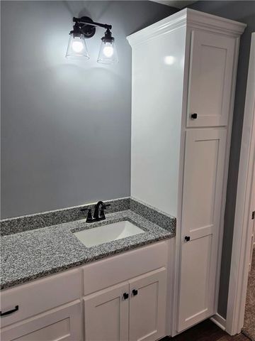 449 E Market Street, Warrensburg, MO 64093