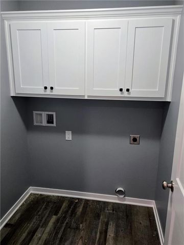 449 E Market Street, Warrensburg, MO 64093